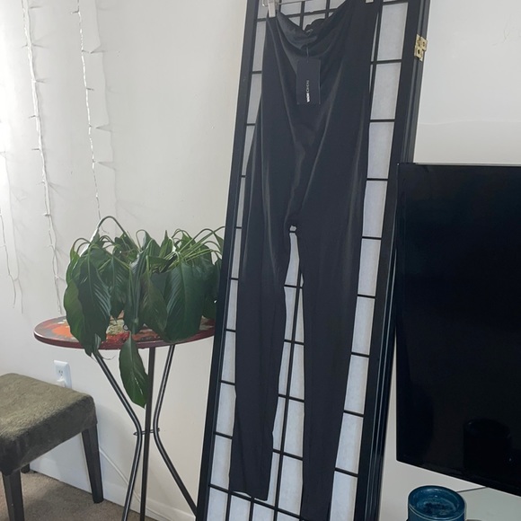 Fashion Nova black tube jumpsuit - Picture 4 of 9